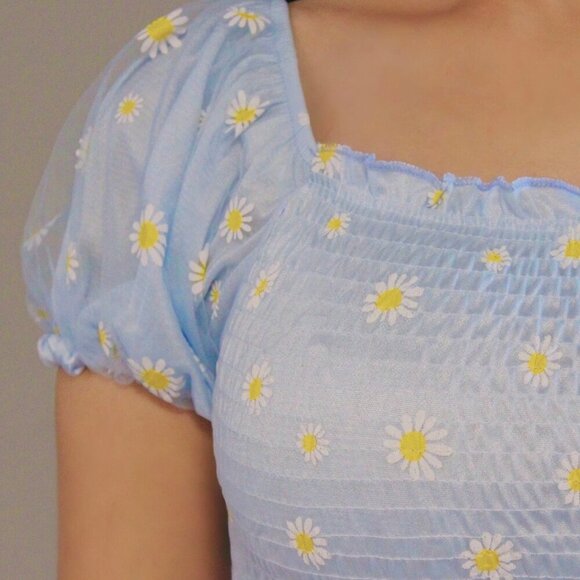 3 set Daisy Summer Crop Top - Picture 2 of 8